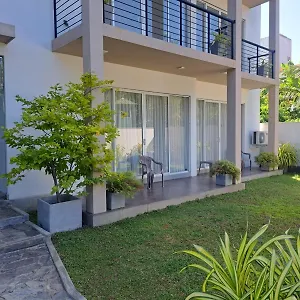 Silina Airport Residence & Transit Hotel Nocleg ze śniadaniem